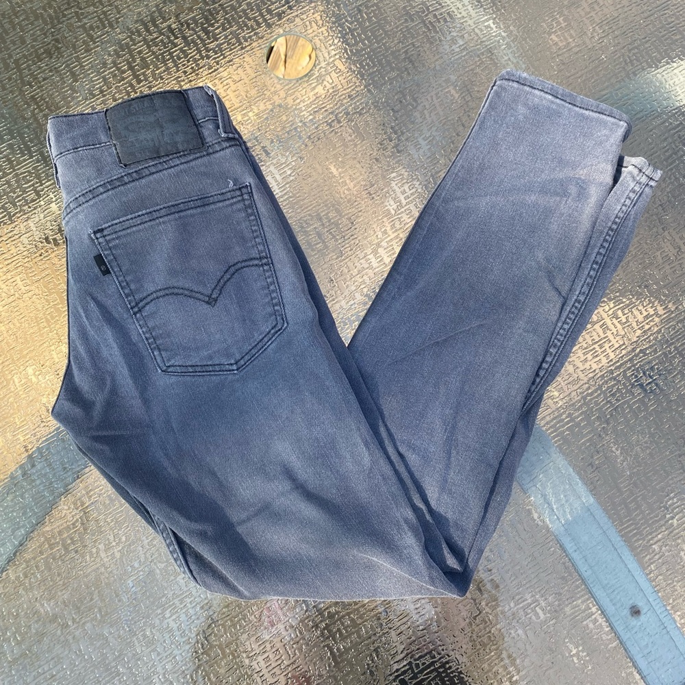 LEVIS: 511 MENS JEANS